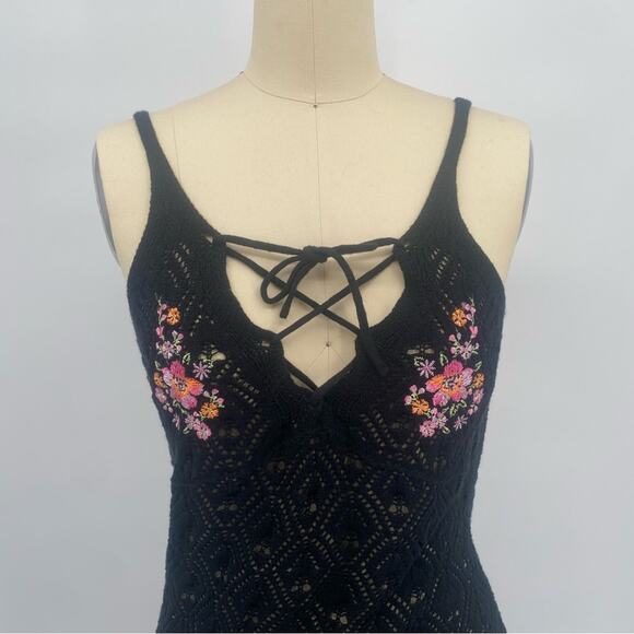 Miss Selfridge Women's Black Floral Crochet Knit Mini Dress Size 8-10 - Picture 4 of 8